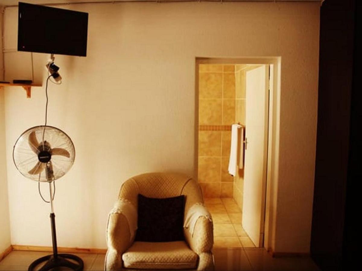 Moshitametsi Guesthouse Kempton Park Zewnętrze zdjęcie