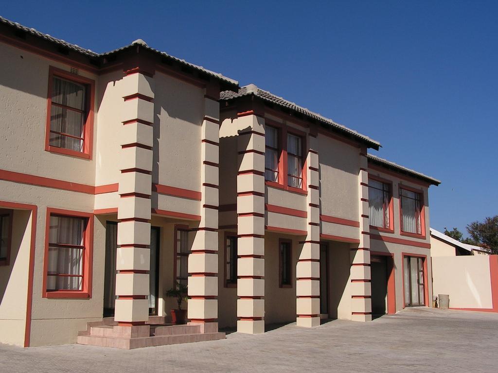Moshitametsi Guesthouse Kempton Park Zewnętrze zdjęcie